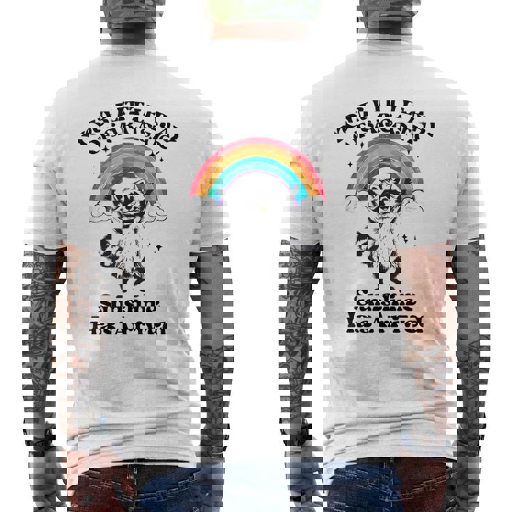 あなたの小さな皮肉な太陽の光はアライグマに到着しました メンズTシャツ バックプリント