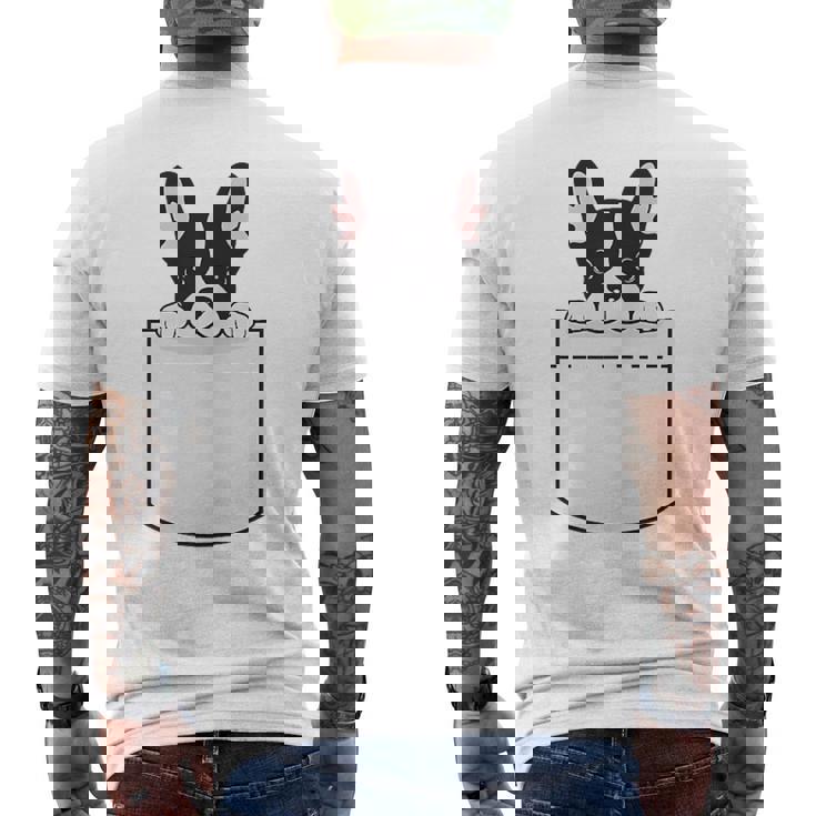 かわいいフレンチブルドッグポケット：いじめっ子の飼い犬とフレンチブルドッグの恋人 メンズTシャツ バックプリント