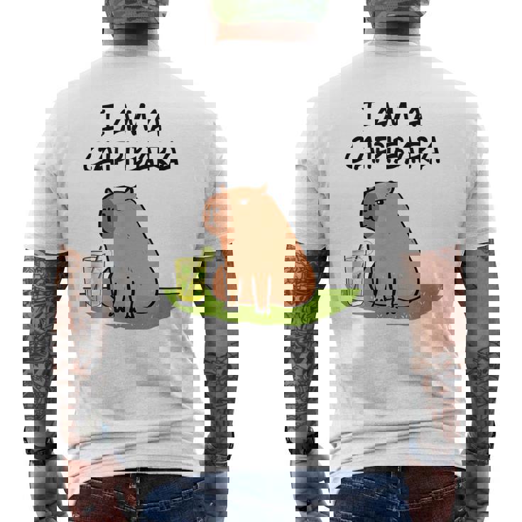 アイ・アム・ア・カイピバラ～カイピリーニャ・カクテル好きのカピバラ～ メンズTシャツ バックプリント