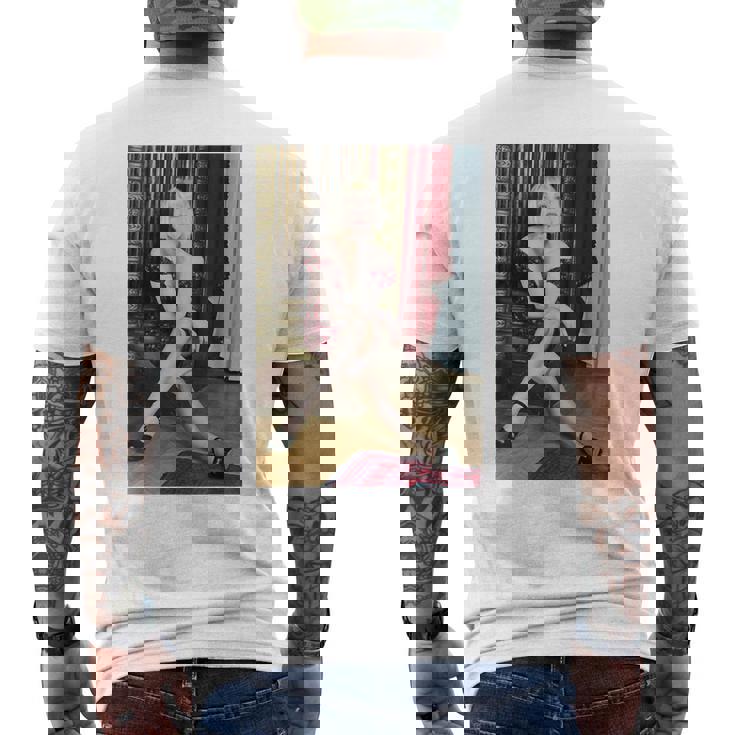 シンディ・ローパー Usポップシンガー 1993年 写真撮影 メンズTシャツ バックプリント