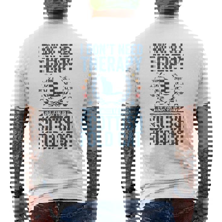 セラピーは要らない、スコティッシュ・フォールドの猫を抱きしめて メンズTシャツ バックプリント