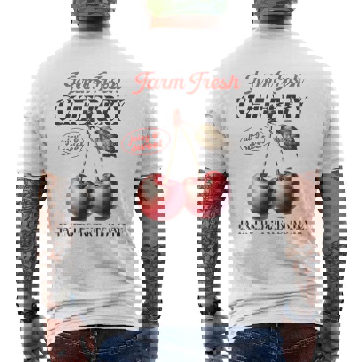 チェリーフルーツ スイートジューシーレッドチェリー 食通ギフト メンズTシャツ バックプリント