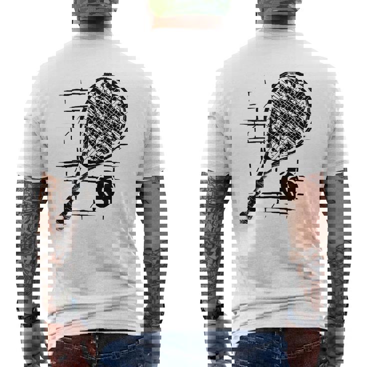 テニスラケット ボール シルエット 面白い スポーツ選手 コーチファン メンズTシャツ バックプリント