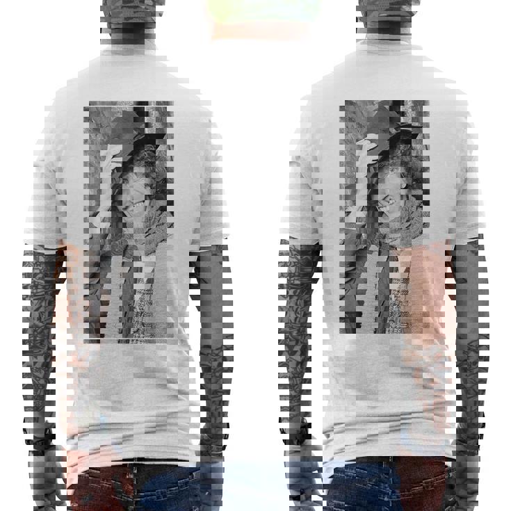 トム・ベイカー 4Th ドクター・フー 1975 メンズTシャツ バックプリント