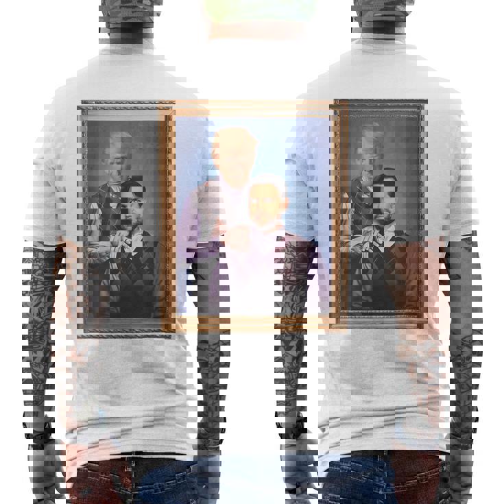 トランプ・ヴァンス・ブラザーズ ポートレート トランプ大統領 2024 メンズTシャツ バックプリント