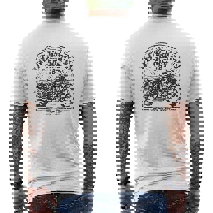 ビンテージレーサー、1964年創業、レトロバイク。オートバイ愛好家。 メンズTシャツ バックプリント