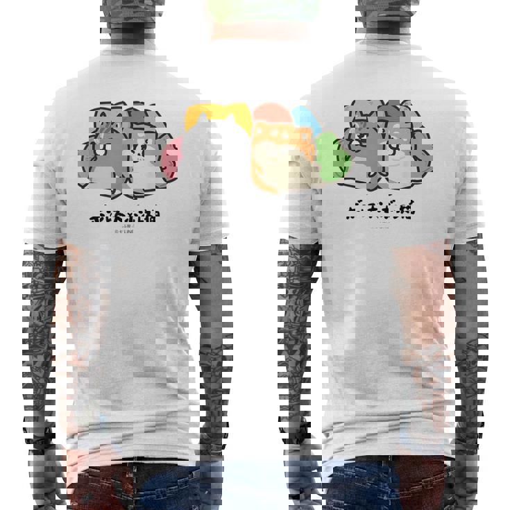 ボンレス犬とボンレス猫 のんびり メンズTシャツ バックプリント