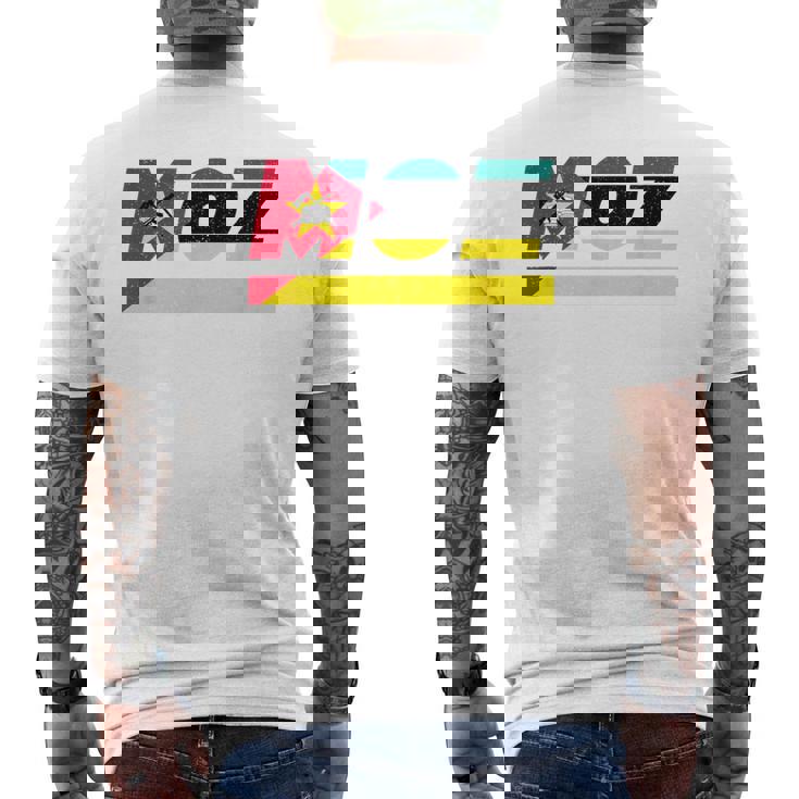 モザンビークデザイン。国旗付きモザンビーク衣装 Moz メンズTシャツ バックプリント