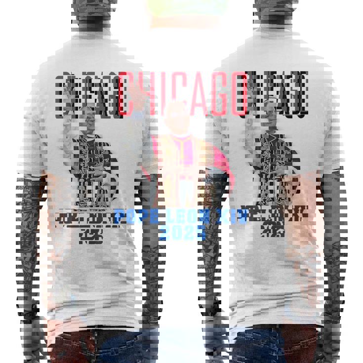 教皇レオンxiv 2025 – シカゴ初のアメリカ教皇デザイン メンズTシャツ バックプリント