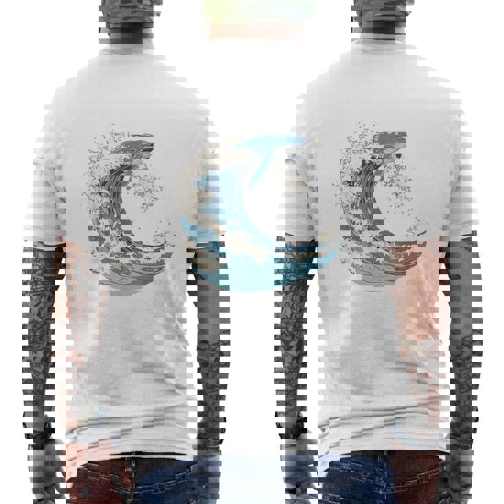 海の波から現れる芸術的なクジラ メンズTシャツ バックプリント