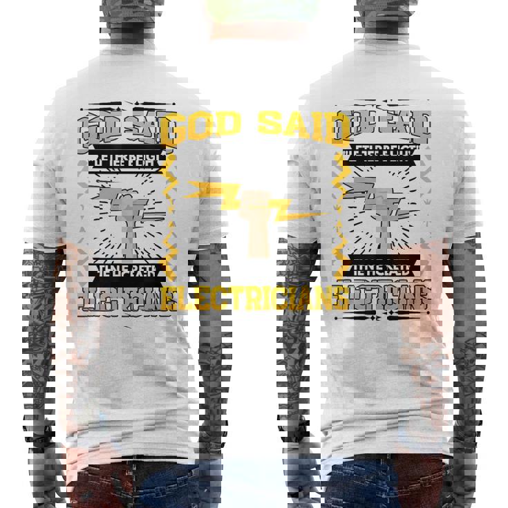 神は「光あれ」と言われてから、電気技師を創られた メンズTシャツ バックプリント