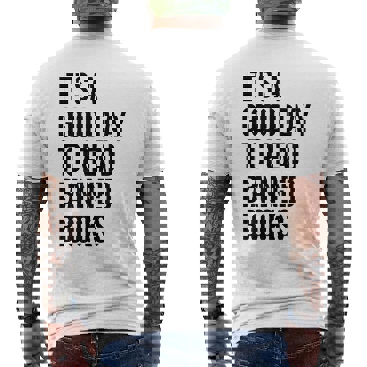 禁止された本を読むのに良い日だ面白いヴィンテージ メンズTシャツ バックプリント