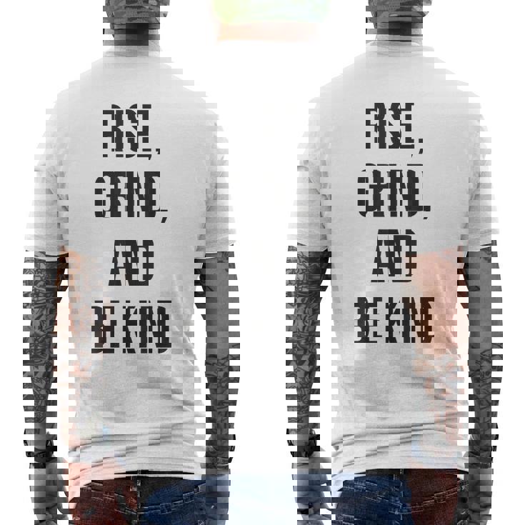 立ち上がって、頑張って、優しくして、ジム、ハッスル、成功、モチベーション メンズTシャツ バックプリント