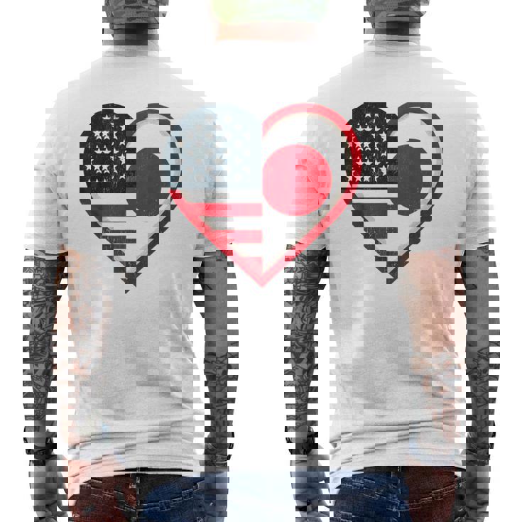 米国 アメリカ 日本 ハートフラッグ 二重国籍。 メンズTシャツ バックプリント