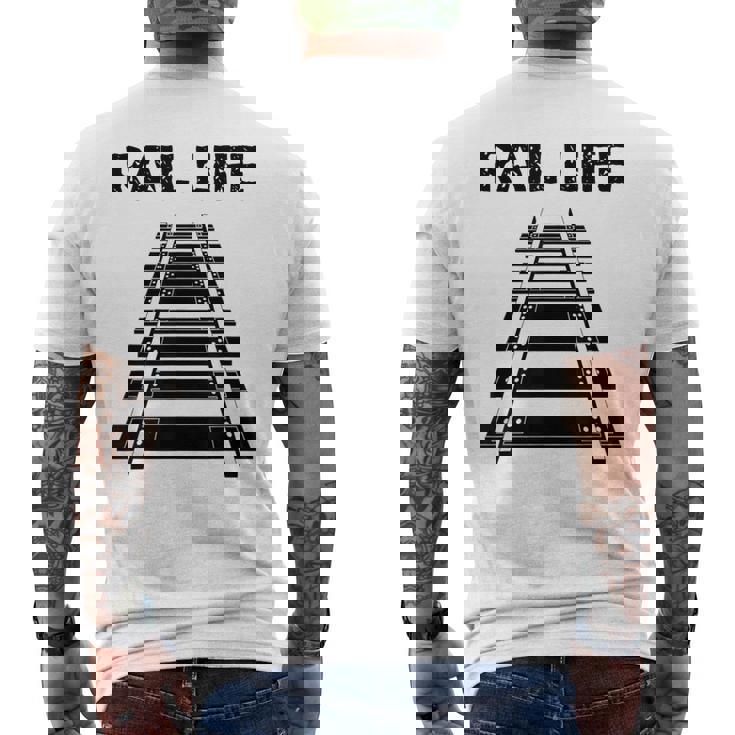 線路付きレールライフ 鉄道作業員と鉄道模型用 メンズTシャツ バックプリント