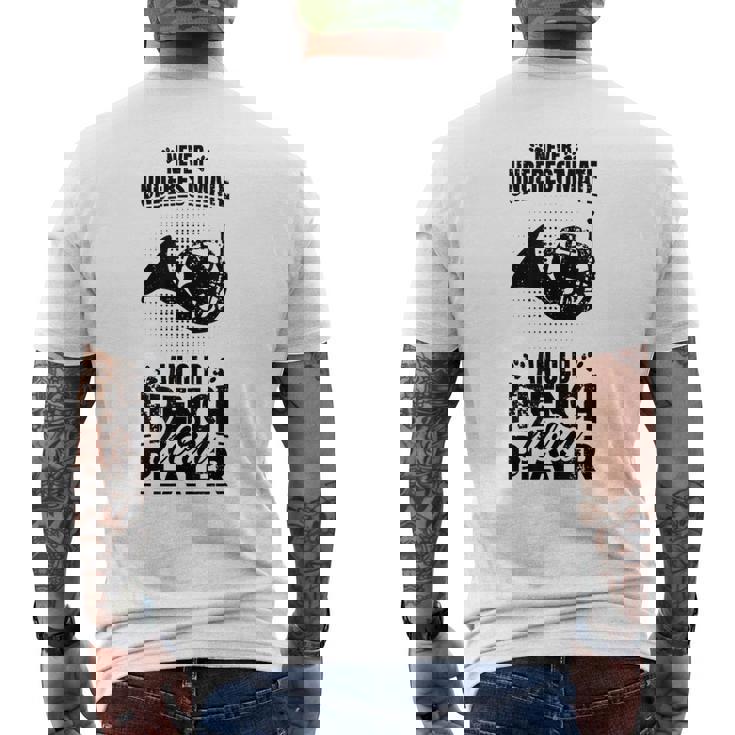 老フレンチ・ホルン奏者を侮るなかれ メンズTシャツ バックプリント