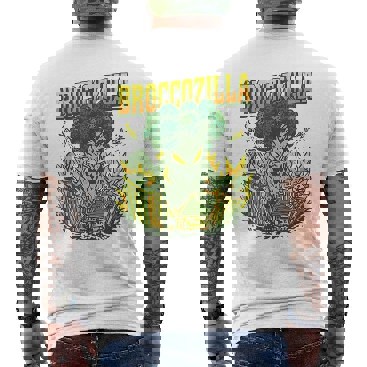 都市を攻撃する巨大なブロッコリーモンスター面白いブロッコリー メンズTシャツ バックプリント