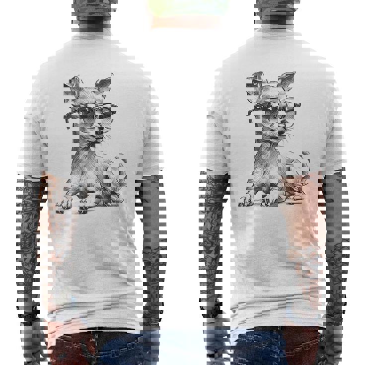 面白いミニチュアピンシャードッグミニピンサングラスデザイン。 メンズTシャツ バックプリント