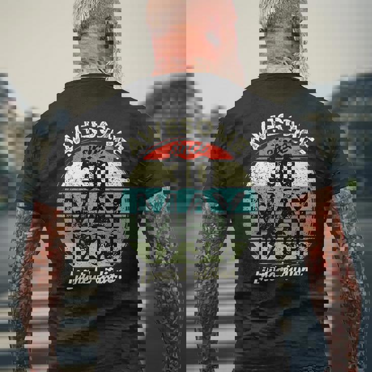 1934年5月30日 90歳の誕生日 90歳 2024年 誕生日 メンズTシャツ バックプリント 高齢者への贈り物