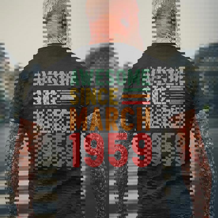 1959年3月から素晴らしい70歳の誕生日プレゼント。 メンズTシャツ バックプリント 高齢者への贈り物