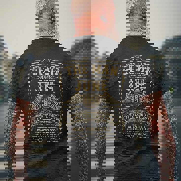 1959年6月 66歳 誕生日プレゼント 男性用 66歳 誕生日 メンズTシャツ バックプリント 高齢者への贈り物