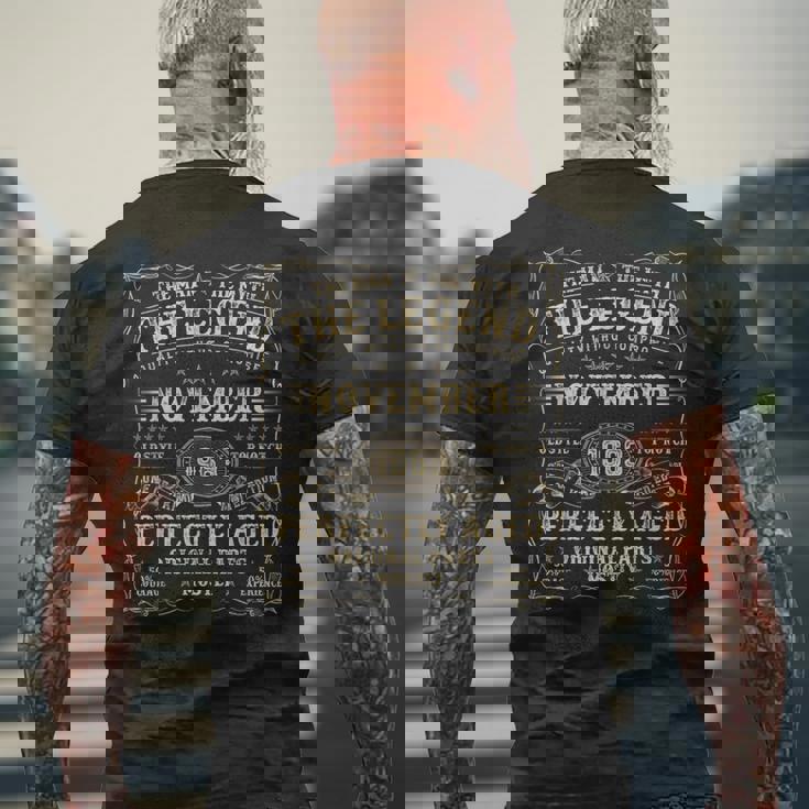 1963年11月 61歳 誕生日プレゼント 男性 61歳の誕生日 メンズTシャツ バックプリント 高齢者への贈り物