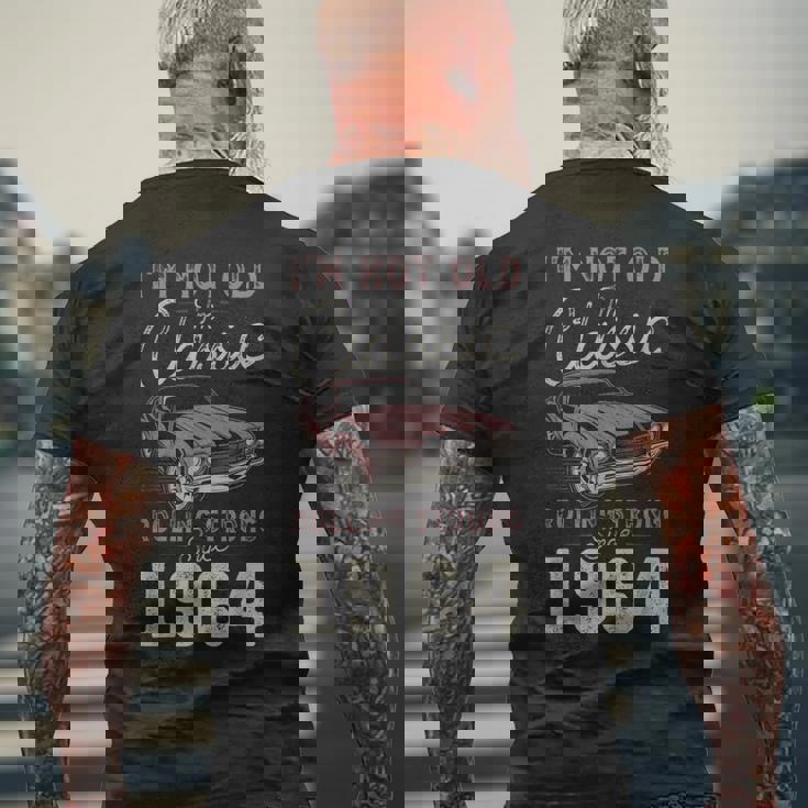 1964 マッスルカー 61歳の誕生日 クラシックカー メンズTシャツ バックプリント 高齢者への贈り物