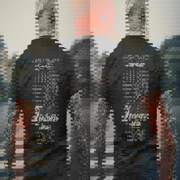 1965年、アメリカ国旗、イーグル、60歳の誕生日、愛国的 メンズTシャツ バックプリント 高齢者への贈り物