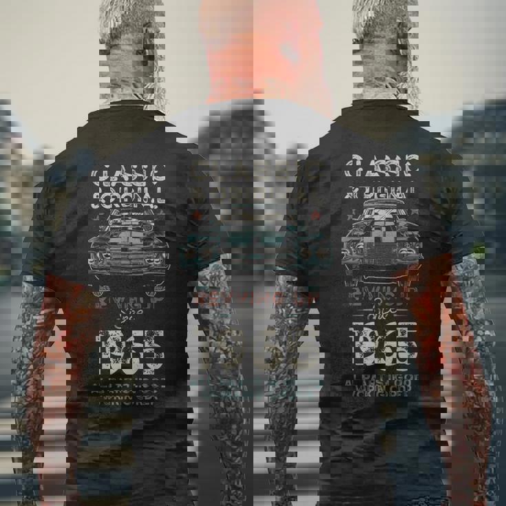 1965年生まれ マッスルカー生誕60周年 メンズTシャツ バックプリント 高齢者への贈り物