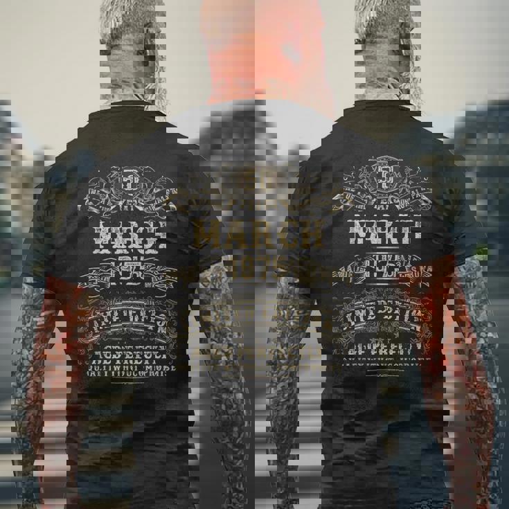 1975年3月 50歳の誕生日プレゼント 男性 50歳 誕生日 メンズTシャツ バックプリント 高齢者への贈り物