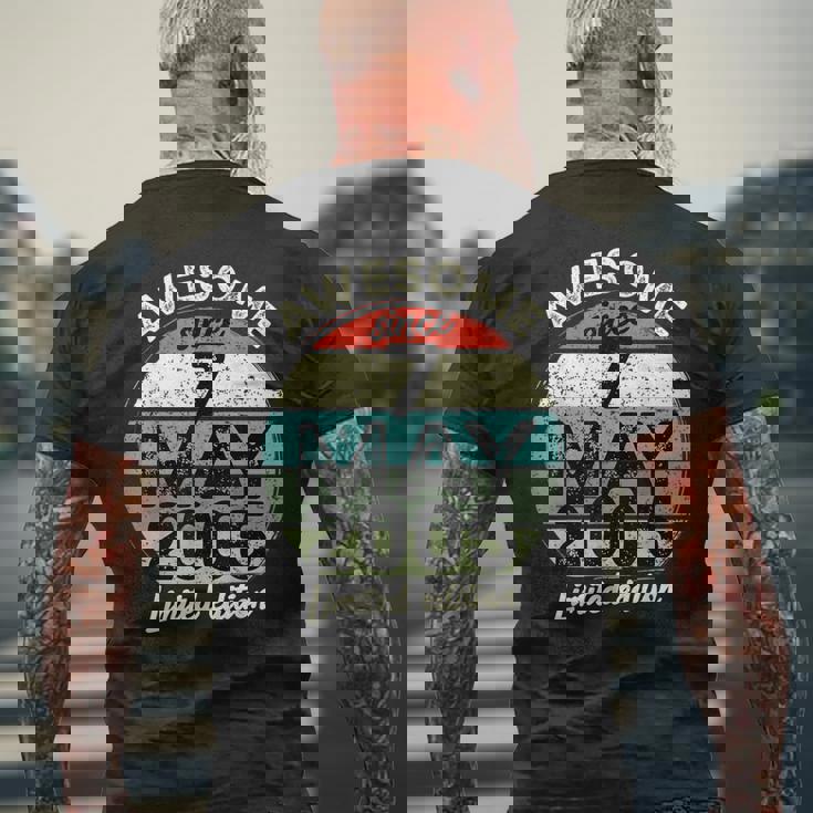 2005年5月7日 20歳の誕生日 20歳 2025年 誕生日 メンズTシャツ バックプリント 高齢者への贈り物