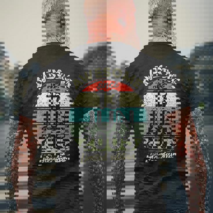 2005年6月13日 20歳の誕生日 20歳 2025年 誕生日 メンズTシャツ バックプリント 高齢者への贈り物