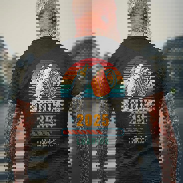 2025 年のお父さん 出産のお知らせ 父親になる予定の人 これから父親になる人 メンズTシャツ バックプリント 高齢者への贈り物