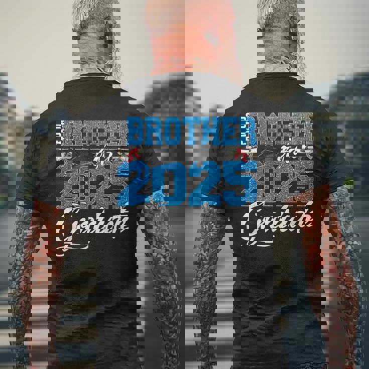 2025年度シニア卒業生男女の自慢兄弟 メンズTシャツ バックプリント 高齢者への贈り物