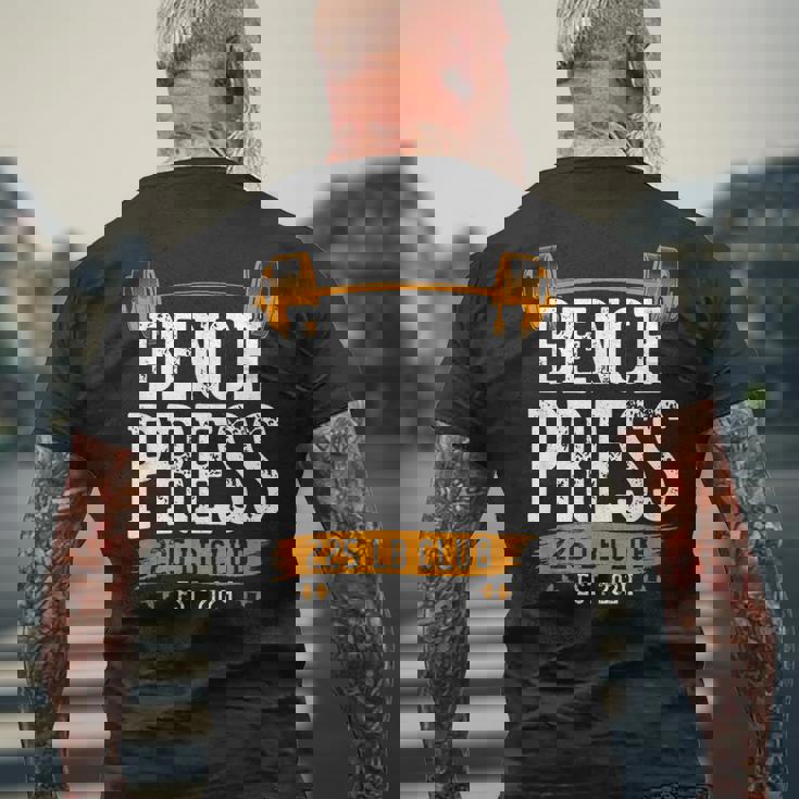 225ポンド ベンチプレス クラブ ベンチプレス ジム ワークアウト メンズTシャツ バックプリント 高齢者への贈り物