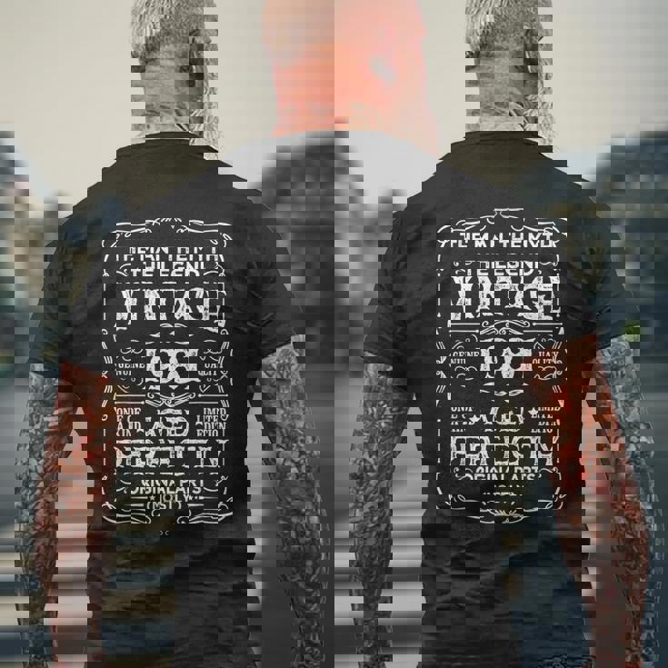 44歳の誕生日プレゼント ヴィンテージ 1981年 男性 面白い 44歳 1981年 メンズTシャツ バックプリント 高齢者への贈り物