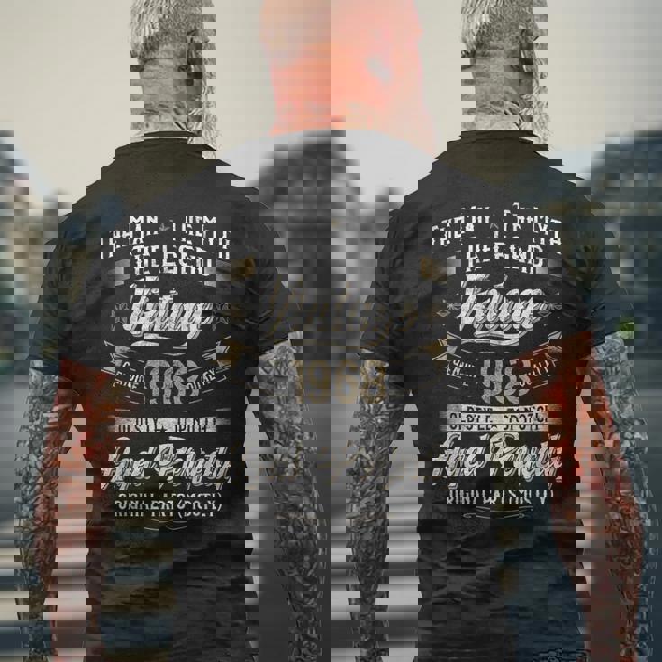 57 歳の誕生日プレゼント ヴィンテージ 1968 男性 面白い 57 歳 1968 メンズTシャツ バックプリント 高齢者への贈り物