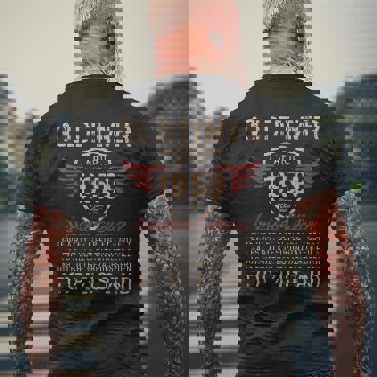 66 歳の誕生日プレゼント クラシックカー 4 月ヴィンテージ 1959 メンズTシャツ バックプリント 高齢者への贈り物