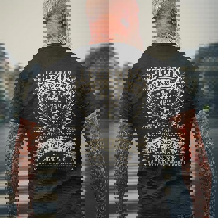 75歳の誕生日プレゼント 男性用 75歳の誕生日 1950年5月 メンズTシャツ バックプリント 高齢者への贈り物