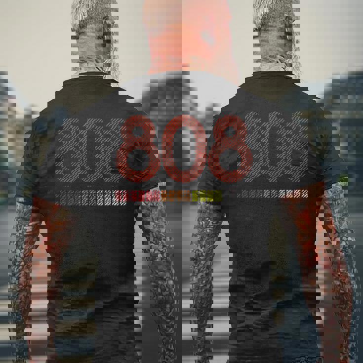 808 レトロスタイル Roland 電子ドラムマシンシャツ メンズTシャツ バックプリント 高齢者への贈り物