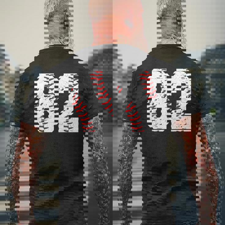 82 誕生日 野球 テーマ 誕生日 パーティー お祝い 82歳 メンズTシャツ バックプリント 高齢者への贈り物