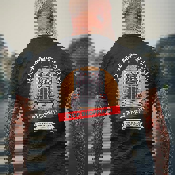 Annoyed By Trucks トラック ドライバー トラッカー メンズTシャツ バックプリント 高齢者への贈り物