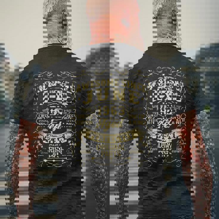 Awesomeince June 1963 Year Of Birth Birthday 1963Intage メンズTシャツ バックプリント 高齢者への贈り物