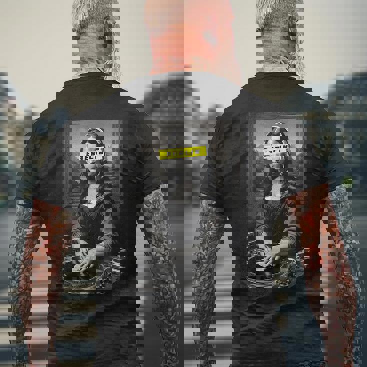 Berlin Rave ベルリンクラブ ベルリン ナイトライフ Edm テクノミュージック Dj メンズTシャツ バックプリント 高齢者への贈り物