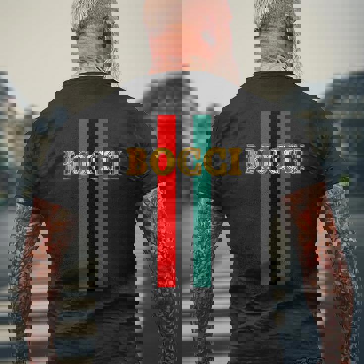 Bocci ぼっち《フェイクゴールド ロゴ》緑 赤 ライン【変なデザイン屋さん】陰キャ オタク ブランド パロディ 面白 メンズTシャツ バックプリント 高齢者への贈り物