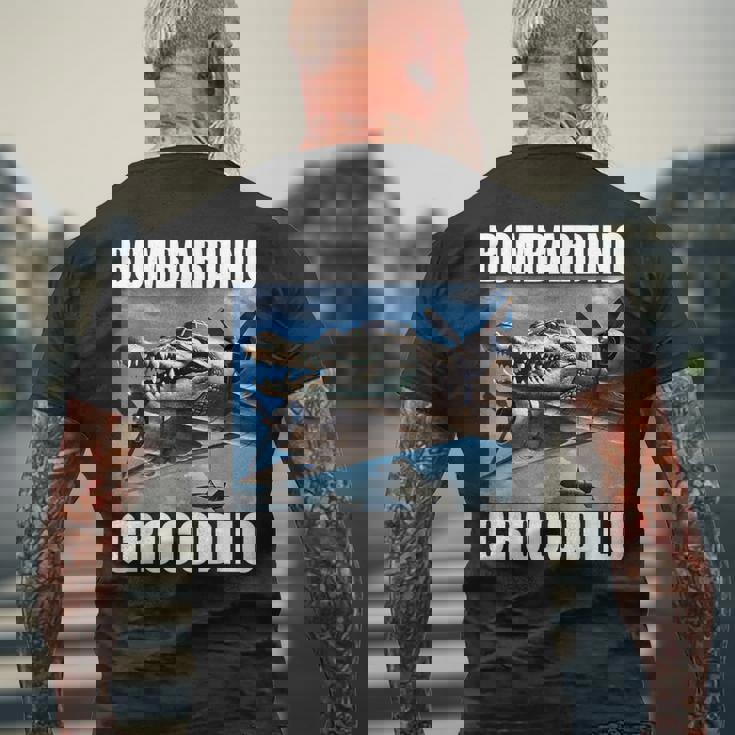 Bombardino Crocodilo イタリアンブレインロットミーム メンズTシャツ バックプリント 高齢者への贈り物