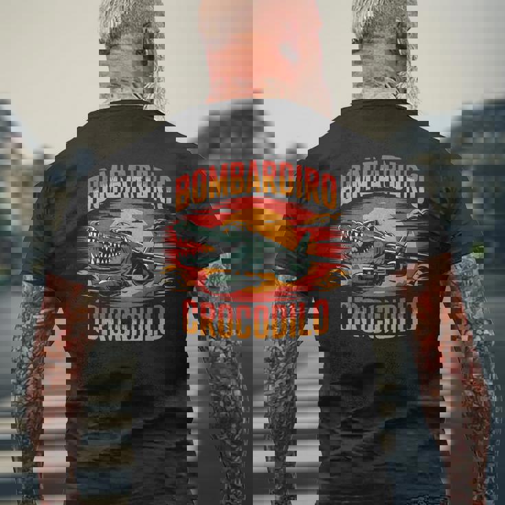 Bombardiro Crocodilo 面白い イタリアン ブレイン ミーム トレンド メンズTシャツ バックプリント 高齢者への贈り物