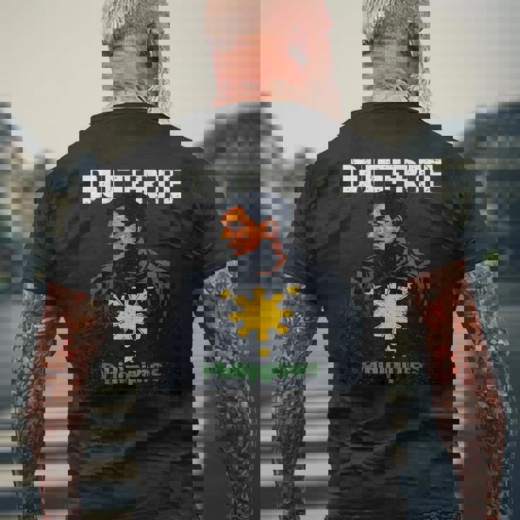 Bring Him Home ロドリゴ・ドゥテルテ フィリピン国旗 メンズTシャツ バックプリント 高齢者への贈り物