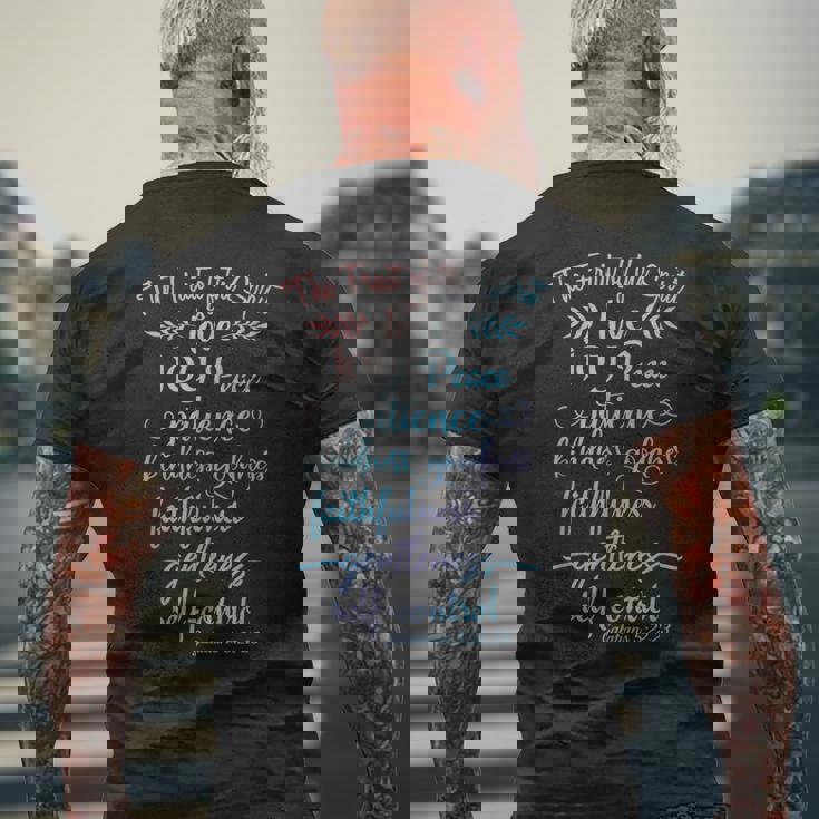 But The Fruit Of Thepirit Is キリスト教信仰引用聖書 メンズTシャツ バックプリント 高齢者への贈り物