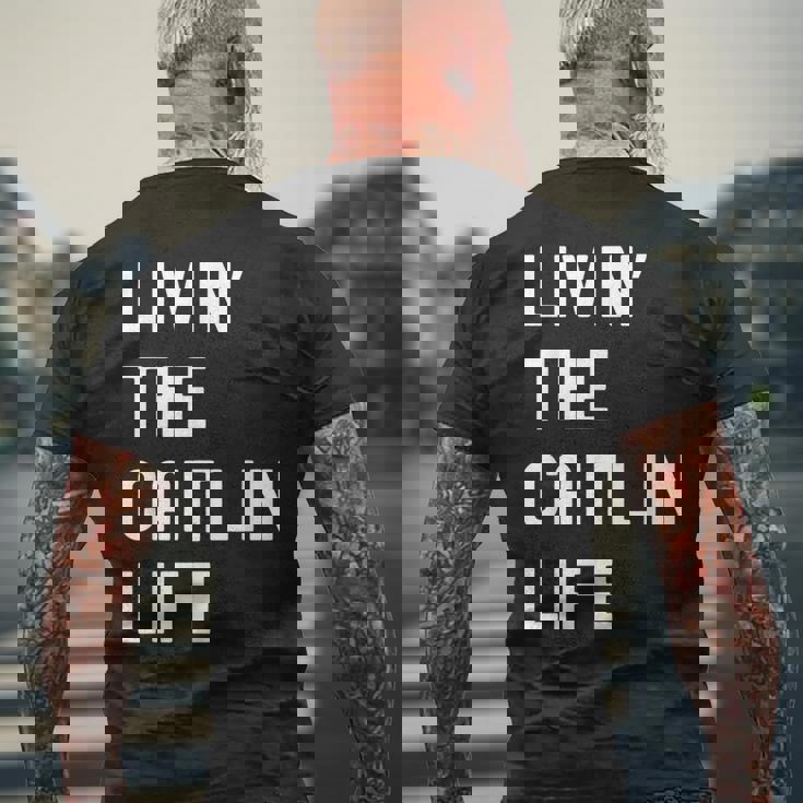 Caitlin の人生を生きている Caitlin メンズTシャツ バックプリント 高齢者への贈り物